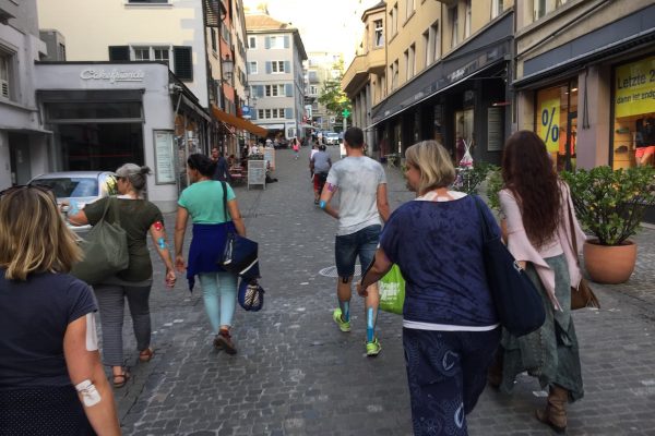 Auf dem Weg zum gemeinsamen Abendessen